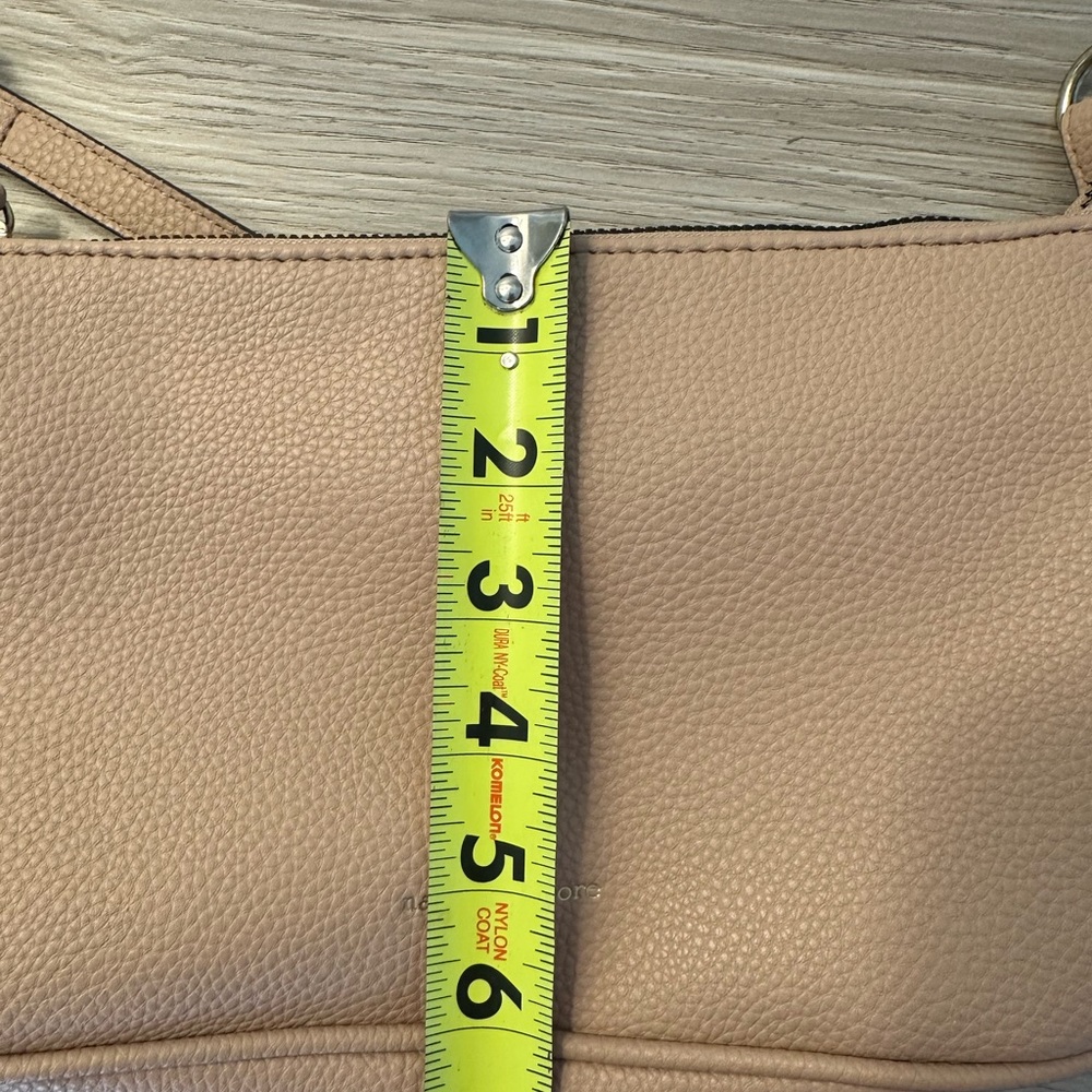 Nanette Lepore Beige/pale pink pebbled vegan Leather purse - Picture 6 of 7
